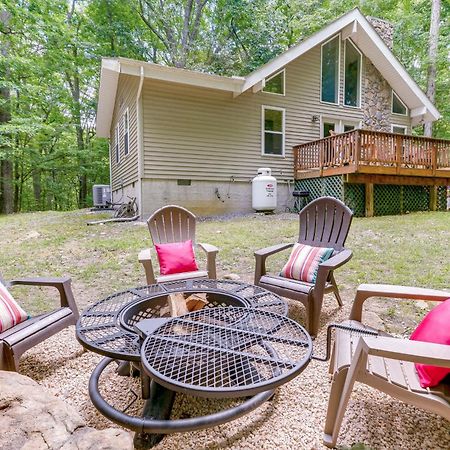 Cabin With Deck And Screened-In Porch In New Market! Exterior photo
